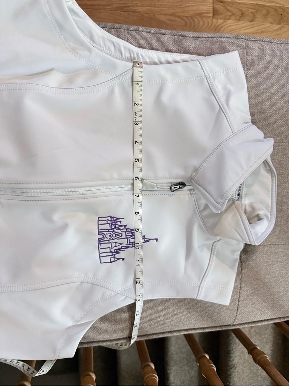 Women’s Disney logo vest - Picture 5 of 8